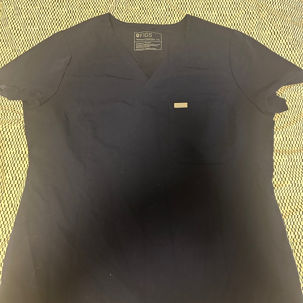 Figs Navy Slim Catarina One-Pocket Scrub Top
